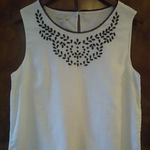 Talbot's M stretch white and black blouse NWOT